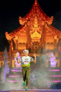 BIB: 102
                            <button type="button" onclick="openModal(22469652)" class="btn btn-primary btn-sm float-right btn-popup" data-toggle="modal" data-target=".modal-high-quality">
                        <i class="fas fa-shopping-cart"></i> Add to Cart
                    </button>
                                            <button type="button" onclick="isThisMe(22469652, true)" class="btn btn-success btn-sm float-right btn-popup btn-isme hidden" data-toggle="tooltip" data-placement="bottom" title="นี่คือรูปของคุณใช่ไหม คลิกที่นี่เพื่อเอาเข้าอัลบั้ม">
                        <i class="fas fa-plus"></i> Add to album
                    </button>
                    <button type="button" onclick="isThisMe(22469652, false)" class="btn btn-warning btn-sm float-right btn-popup btn-isnotme hidden">
                        <i class="fas fa-ban"></i> Remove from album
                    </button>